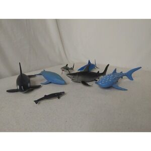 Sharks Whales Lot Of 7 Small Plastic Aquatic‎ Animals Mixed Lot